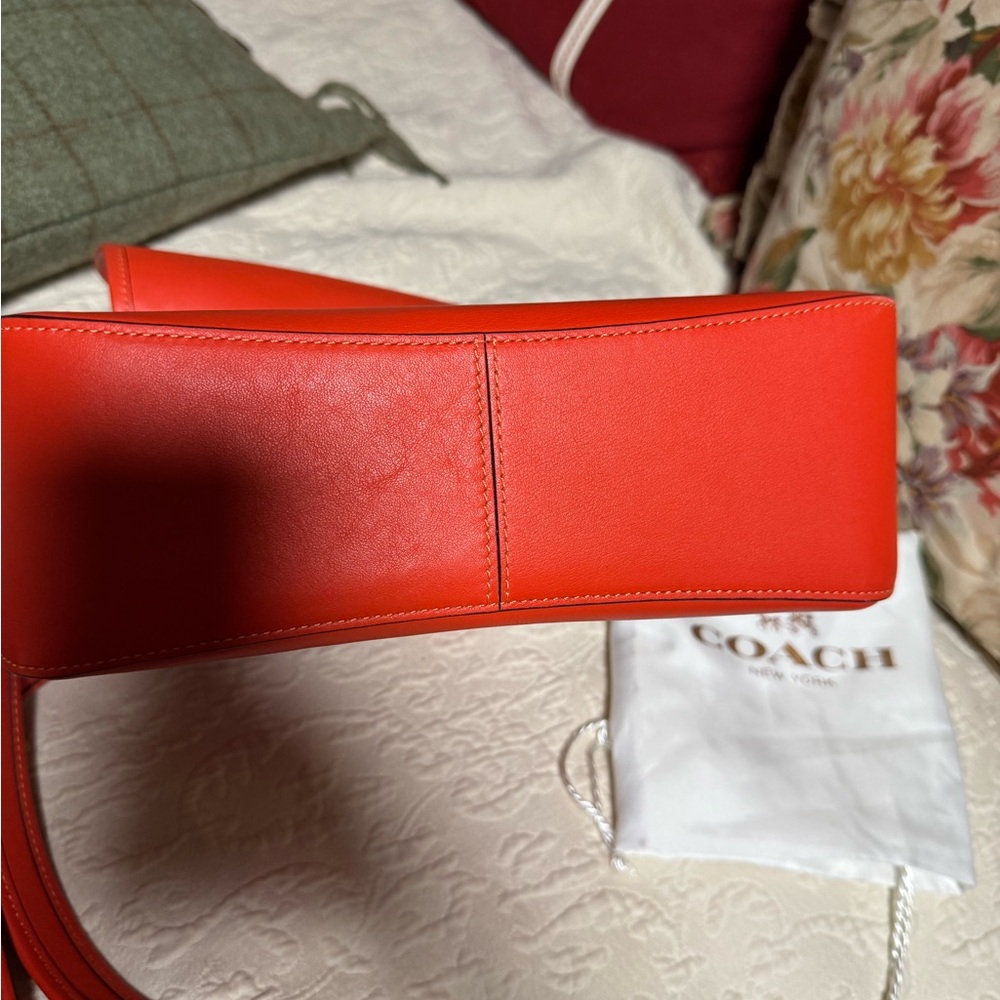 Coach Tabby in orange soft leather - Picture 8 of 16